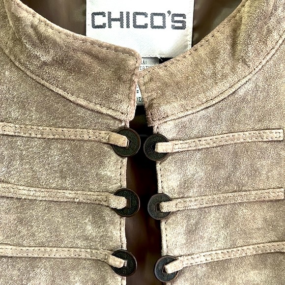 🍂Chico’s suede jacket size 2 Small but a M/L in Chico’s clothing. - Picture 4 of 7